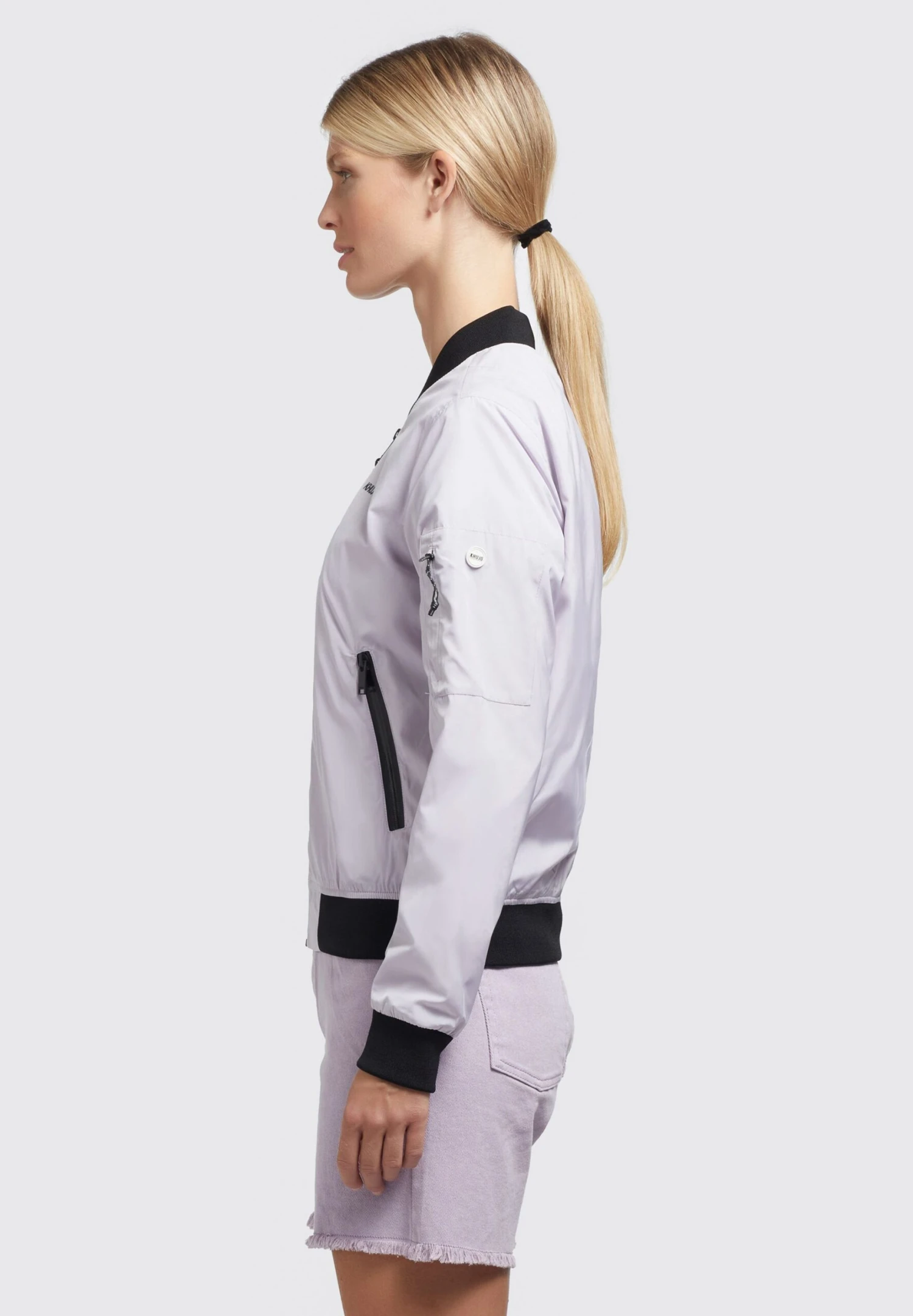 Stence2 - Chaquetas Bomber - Flieder Hell Khujo Stence2 - Chaquetas Bomber - Flieder Hell -Khujo 286c686bea52477e88c4a560b8467f96 scaled