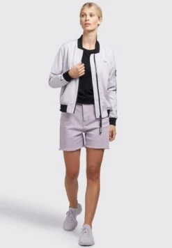 Khujo -Khujo 6b888782ec0a418e999893729c85f474